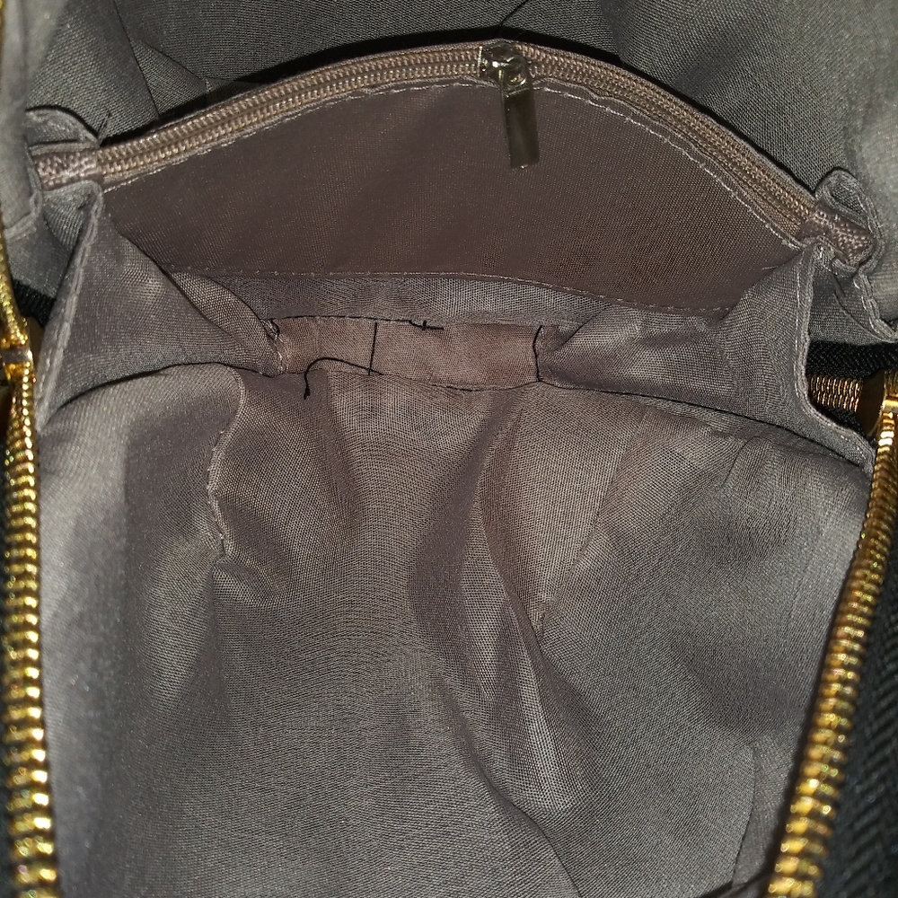 Basketball Style Handbag - Picture 6 of 6